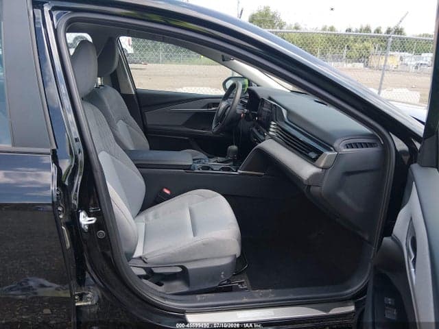 2025 TOYOTA CAMRY LE 5