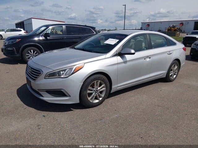 2017 HYUNDAI SONATA SE 2