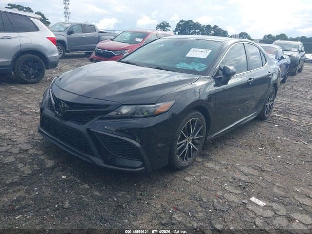 2023 TOYOTA CAMRY SE 2