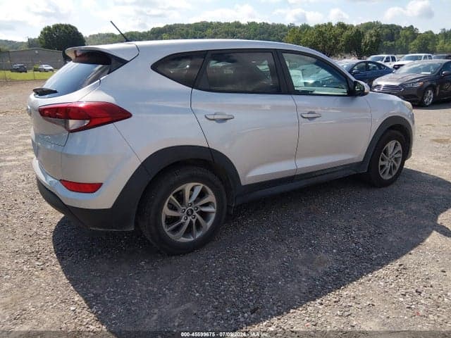2018 HYUNDAI TUCSON SE 4