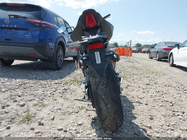 2024 HONDA CB650 R 6
