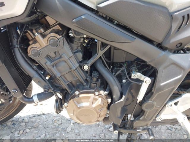 2024 HONDA CB650 R 9
