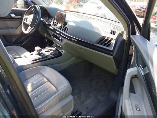 2020 AUDI Q5 PREMIUM 45 TFSI QUATTRO S TRONIC 5