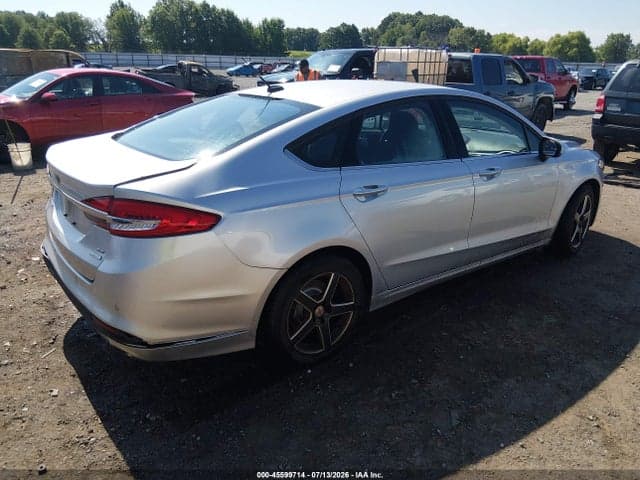 2017 FORD FUSION SE 4