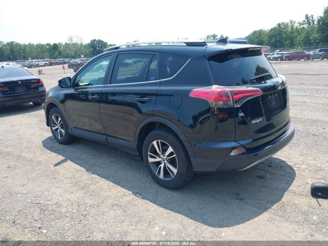 2017 TOYOTA RAV4 XLE 3