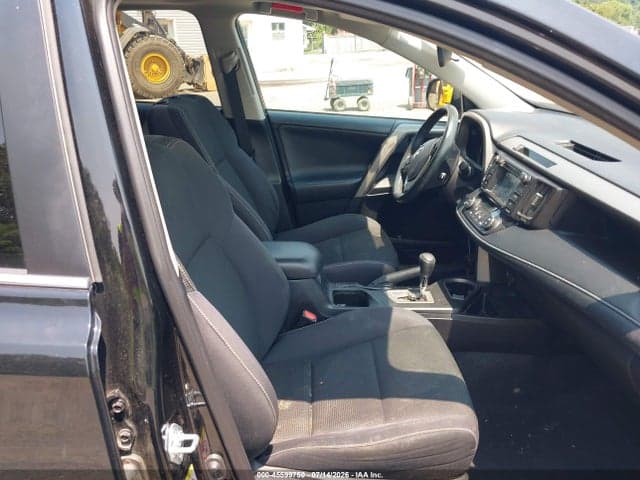 2017 TOYOTA RAV4 XLE 5