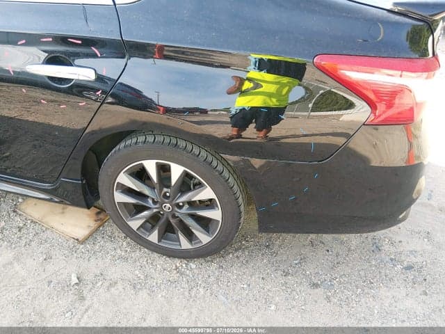 2019 NISSAN SENTRA SR 6