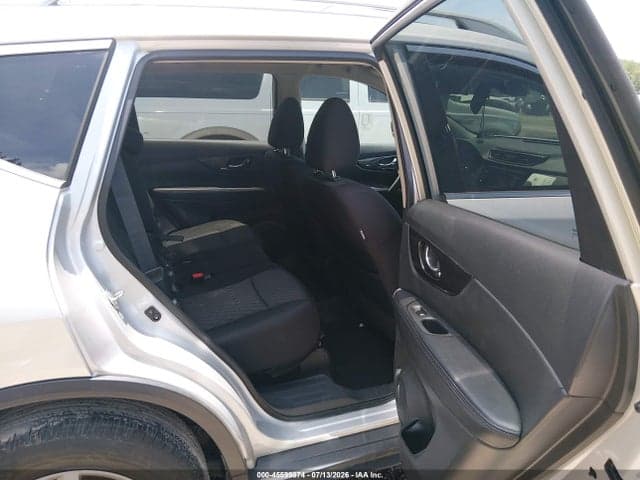 2019 NISSAN ROGUE S 8