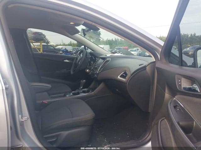 2017 CHEVROLET CRUZE LT AUTO 5