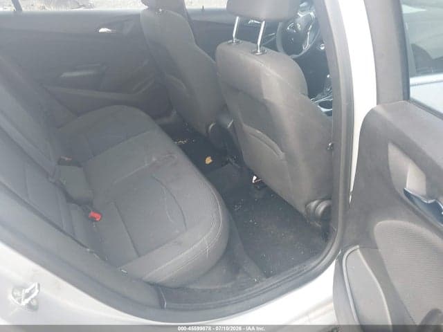 2017 CHEVROLET CRUZE LT AUTO 8