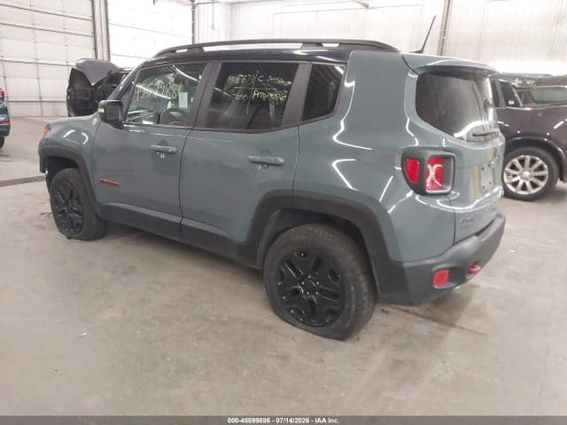2018 JEEP RENEGADE TRAILHAWK 4X4 3