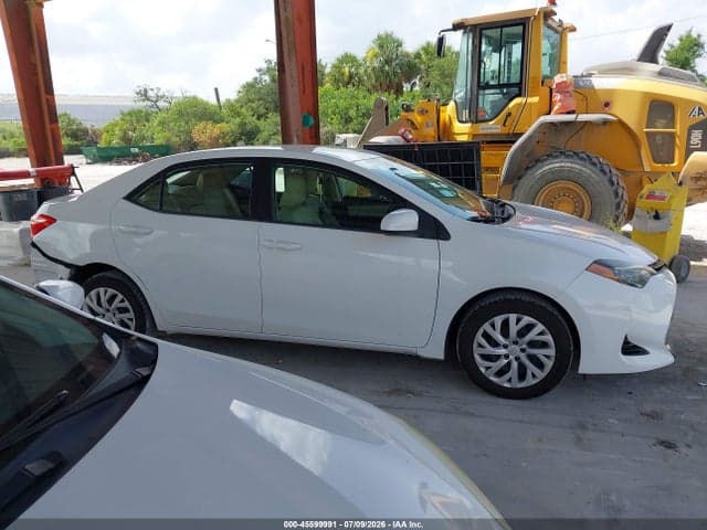 2019 TOYOTA COROLLA LE 13