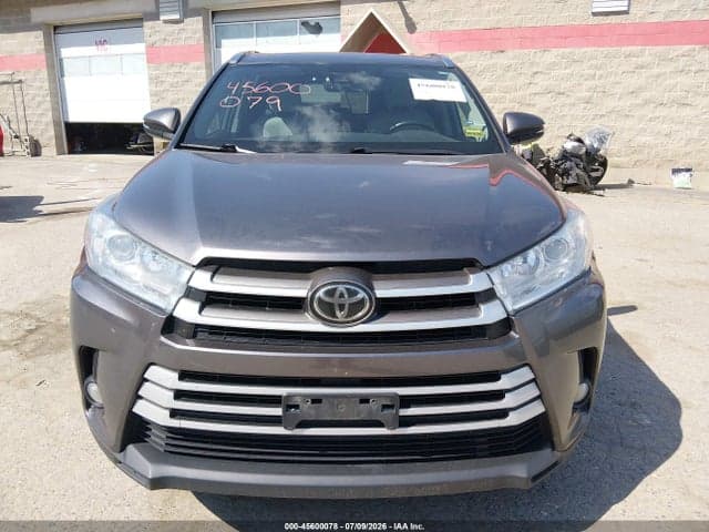 2018 TOYOTA HIGHLANDER XLE 12