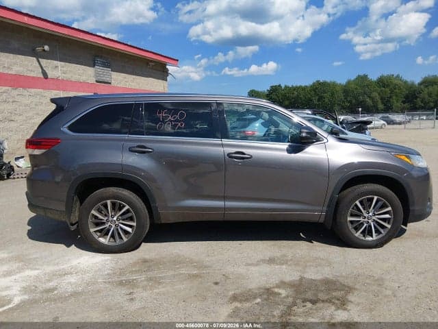 2018 TOYOTA HIGHLANDER XLE 13