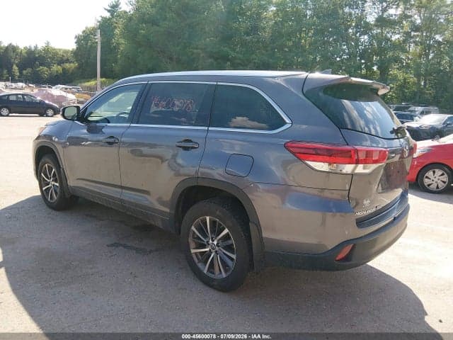 2018 TOYOTA HIGHLANDER XLE 3