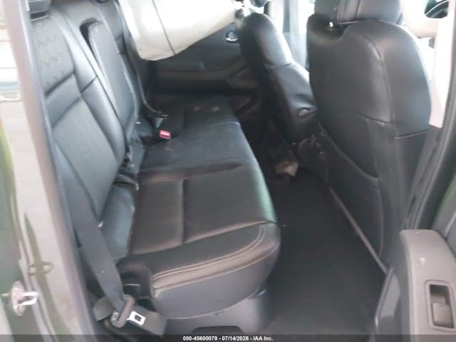 2024 NISSAN FRONTIER SL 4X2 8