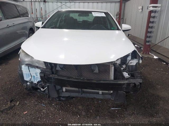 2017 TOYOTA CAMRY SE 6