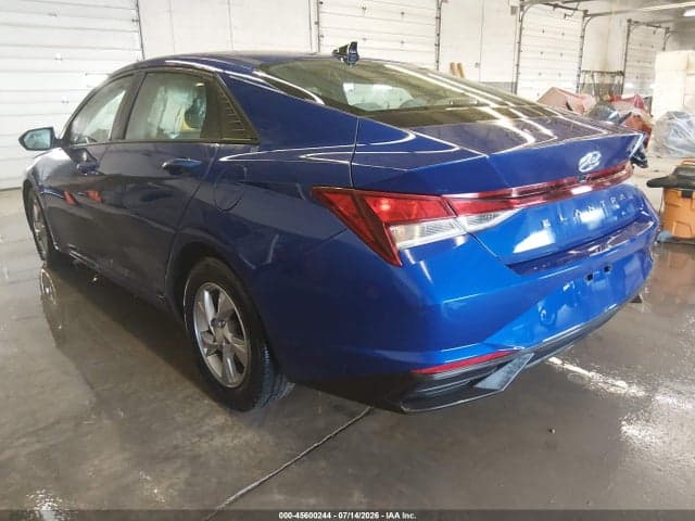 2021 HYUNDAI ELANTRA SE 3