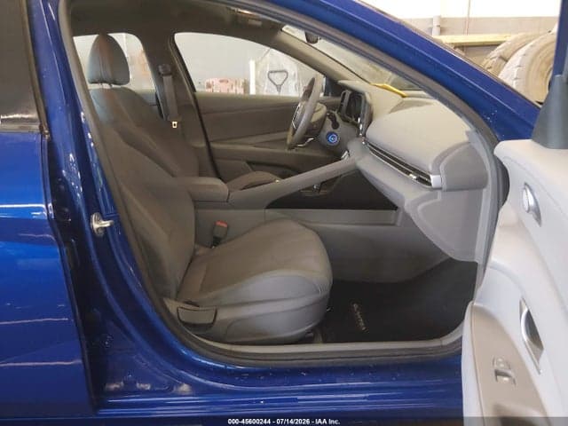 2021 HYUNDAI ELANTRA SE 5