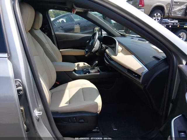 2024 CADILLAC XT4 FWD LUXURY 5