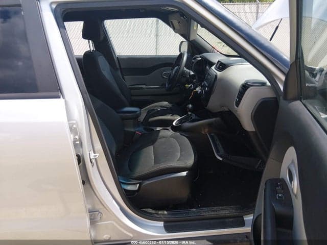 2017 KIA SOUL + 5