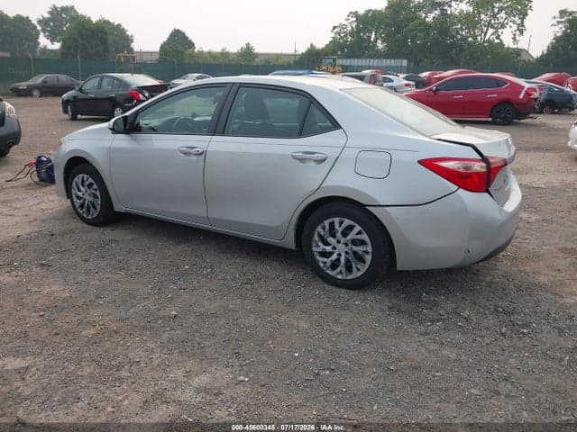 2017 TOYOTA COROLLA LE 3