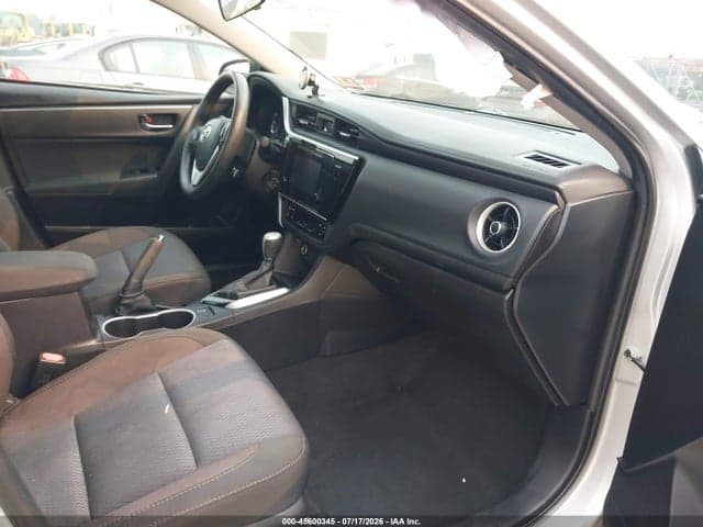 2017 TOYOTA COROLLA LE 5