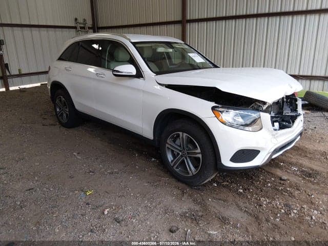 2019 MERCEDES-BENZ GLC 300 1