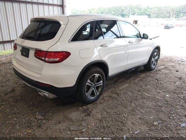 2019 MERCEDES-BENZ GLC 300 4
