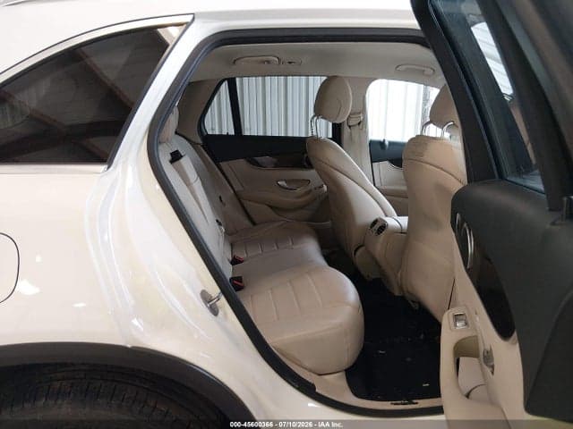 2019 MERCEDES-BENZ GLC 300 8