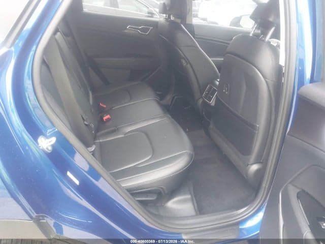 2025 KIA SPORTAGE EX 8