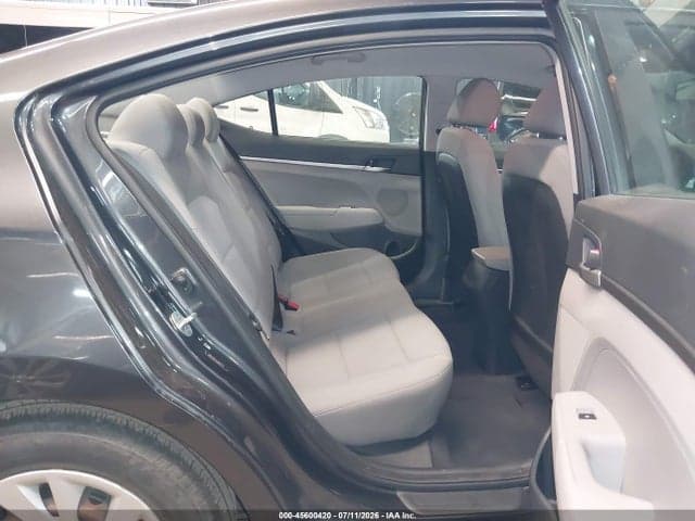 2020 HYUNDAI ELANTRA SE 8