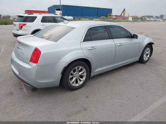 2019 CHRYSLER 300 TOURING 4