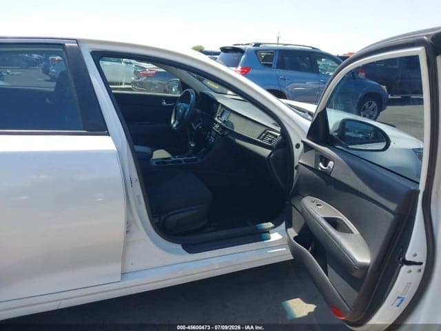 2016 KIA OPTIMA LX 5