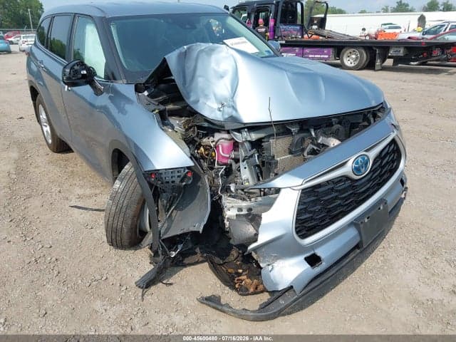 2023 TOYOTA HIGHLANDER HYBRID LE 6