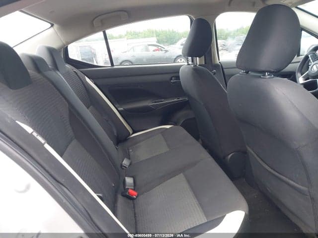 2021 NISSAN VERSA SV XTRONIC CVT 8