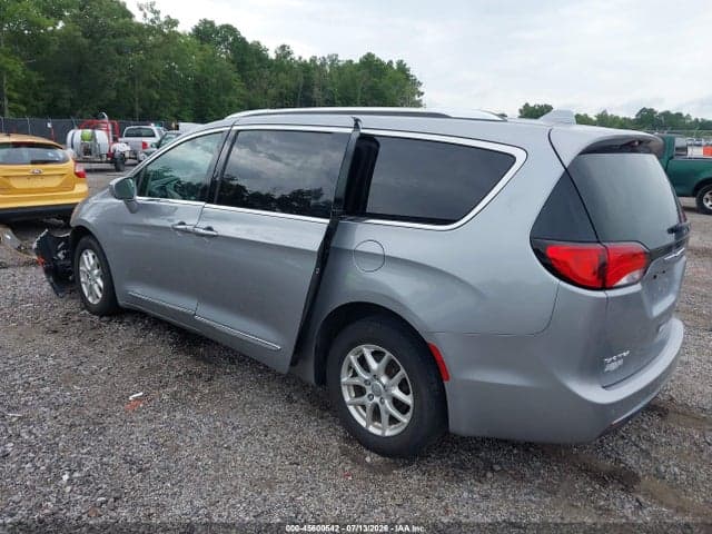 2020 CHRYSLER PACIFICA TOURING L 3