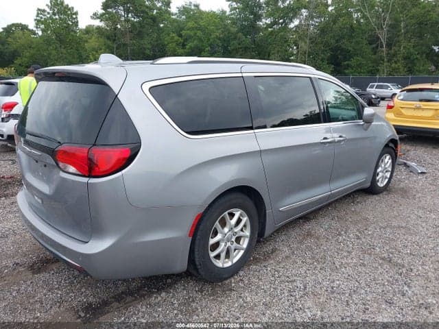 2020 CHRYSLER PACIFICA TOURING L 4