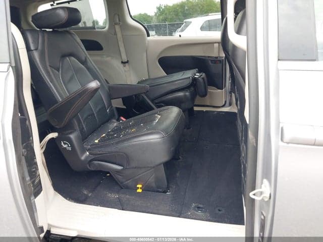 2020 CHRYSLER PACIFICA TOURING L 8