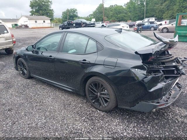 2025 TOYOTA CAMRY SE 3
