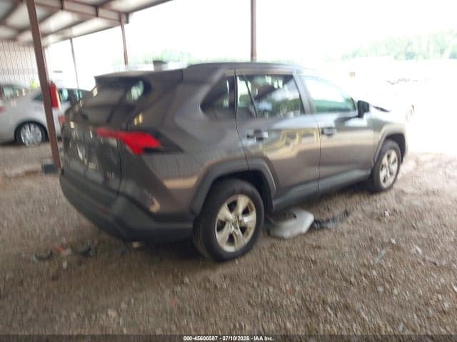 2021 TOYOTA RAV4 XLE 4