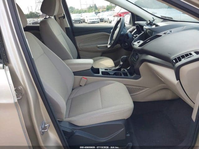 2017 FORD ESCAPE SE 5