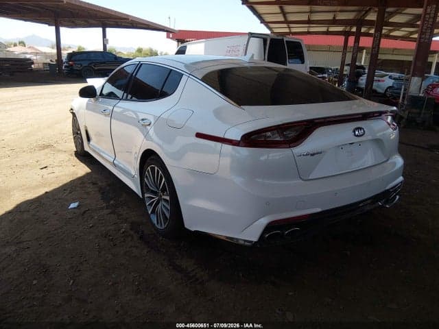 2019 KIA STINGER 3