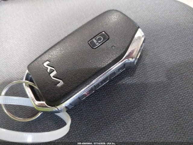 2022 KIA EV6 WIND 11