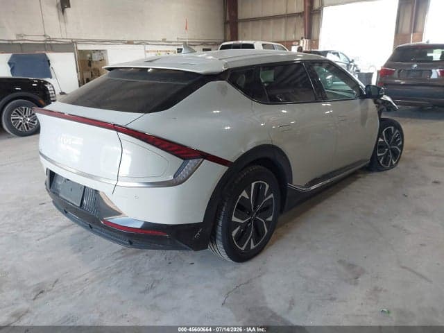 2022 KIA EV6 WIND 4