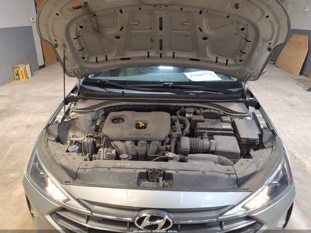 2020 HYUNDAI ELANTRA SE 10