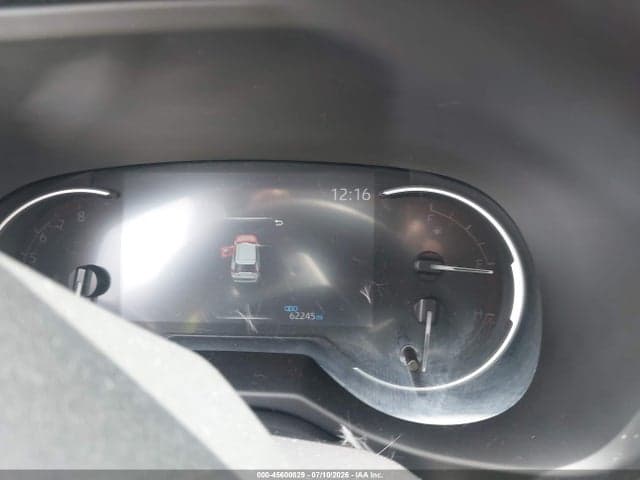 2023 TOYOTA RAV4 XLE 7