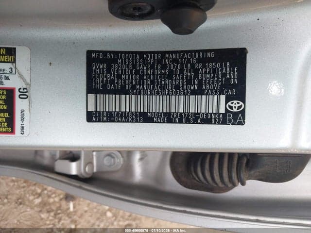2017 TOYOTA COROLLA LE 9
