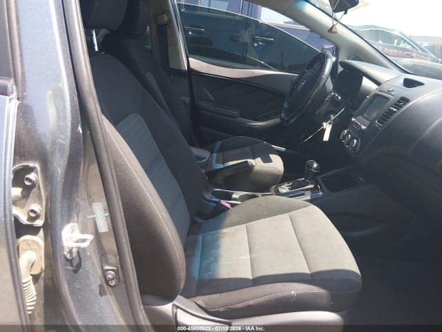2017 KIA FORTE S 5