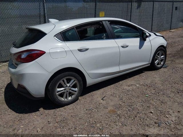 2017 CHEVROLET CRUZE LT AUTO 4